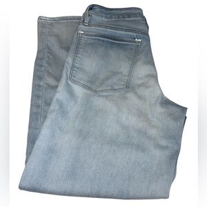 Athleta jeans Sculptek slim style button/zip close straight leg pockets Size 4
